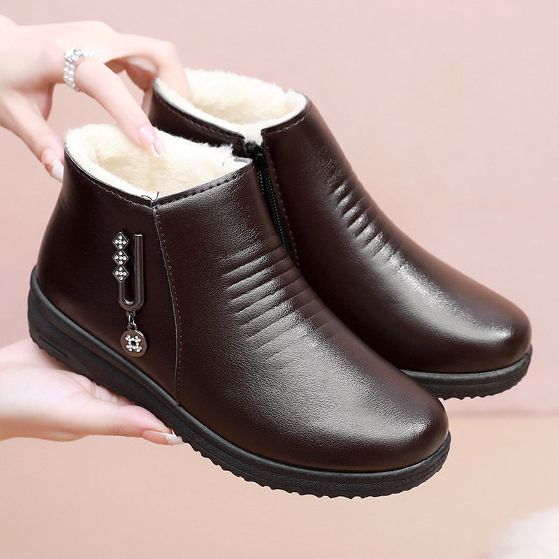 Bota Aveludada Femina de Inverno